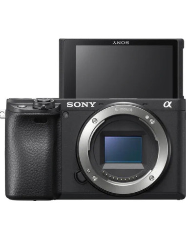 Alpha 6400 + SEL-P 16-50mm f/3.5-5.6 OSS II Nera